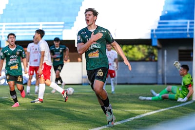 Aníbal Aaron Páez Cardozo (21 años), canterano de Olimpia, marcó un gol en tiempo normal y definió la serie en penales a favor de Rubio Ñu.