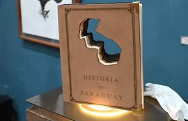 “Paraguay al revés” es la obra de Giovanni Ferreira que ganó la actual edición del Premio de Artes Visuales de la Embajada de Alemania y el Instituto Cultural Paraguayo-Alemán.