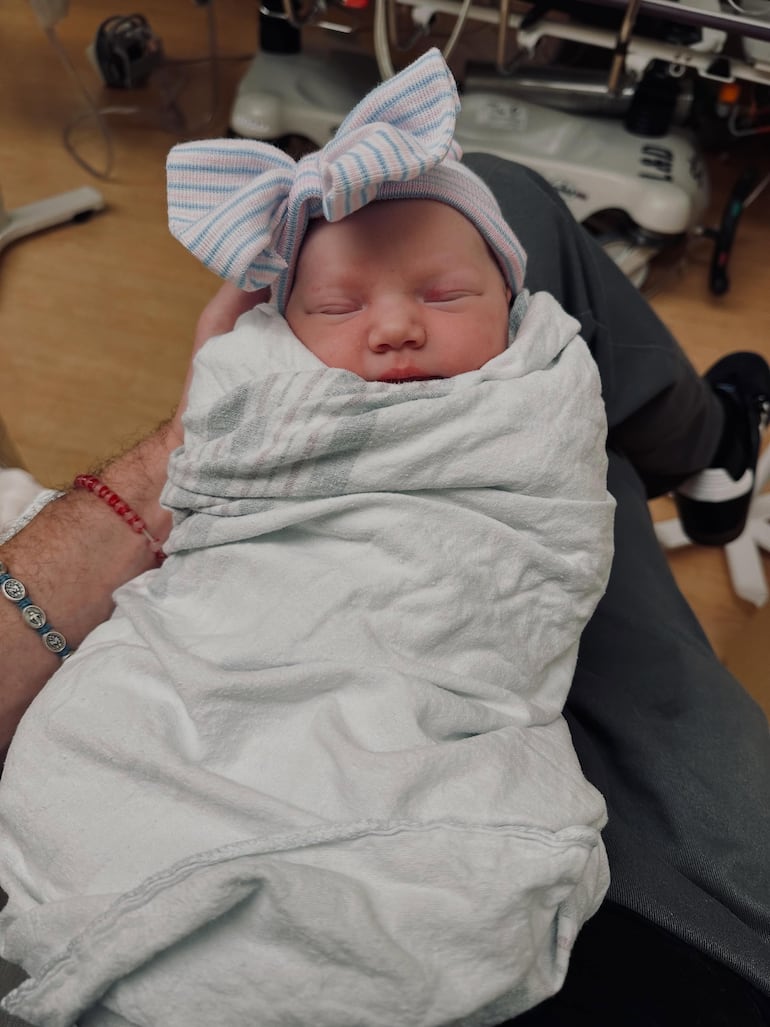 La tierna recién nacida Philomena Carmine Bobby Pelphrey. (Instagram/Kaley Cuoco)