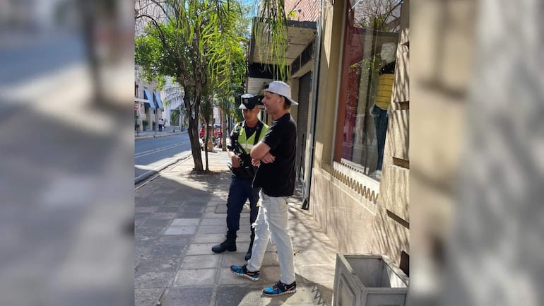 Estadounidense expulsado de Paraguay volvió a protagonizar un incidente en Asunción.