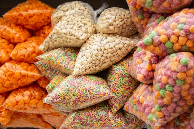 Alimentos ultraprocesados, altos en grasas.