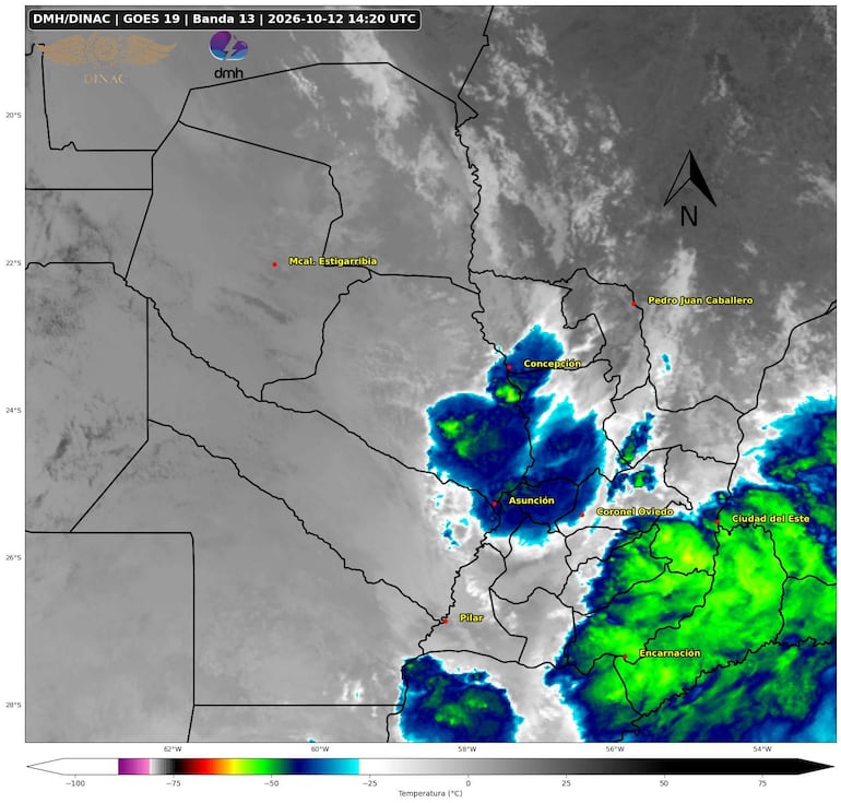 Mapa satelital de Paraguay con información de temperatura y áreas nubladas, sin personas visibles.
