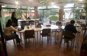 PYensa, el espacio renovado que ofrece Paraguay Educa, en el barrio Villamorra de Asunción.