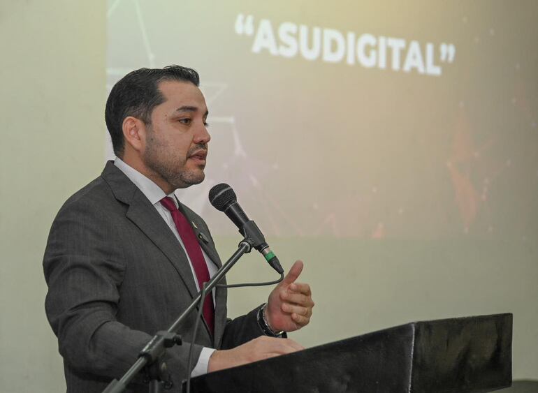 Luis Bello con jornaleros
De LUIS LÓPEZ NERY HUERTA <luis.lopez@abc.com.py>
Destinatario ABC Foto <foto@abc.com.py>
Fecha 01-12-2025 14:45