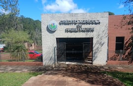 Investigan presunto esquema de estafas del Crédito Agrícola de Habilitación en Pirapó