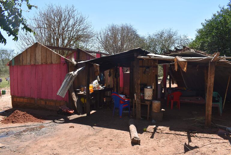 Todas las viviendas que fueron dañadas por el temporal del fin de semana continúan en la misma situación por la falta de asistencia. 
