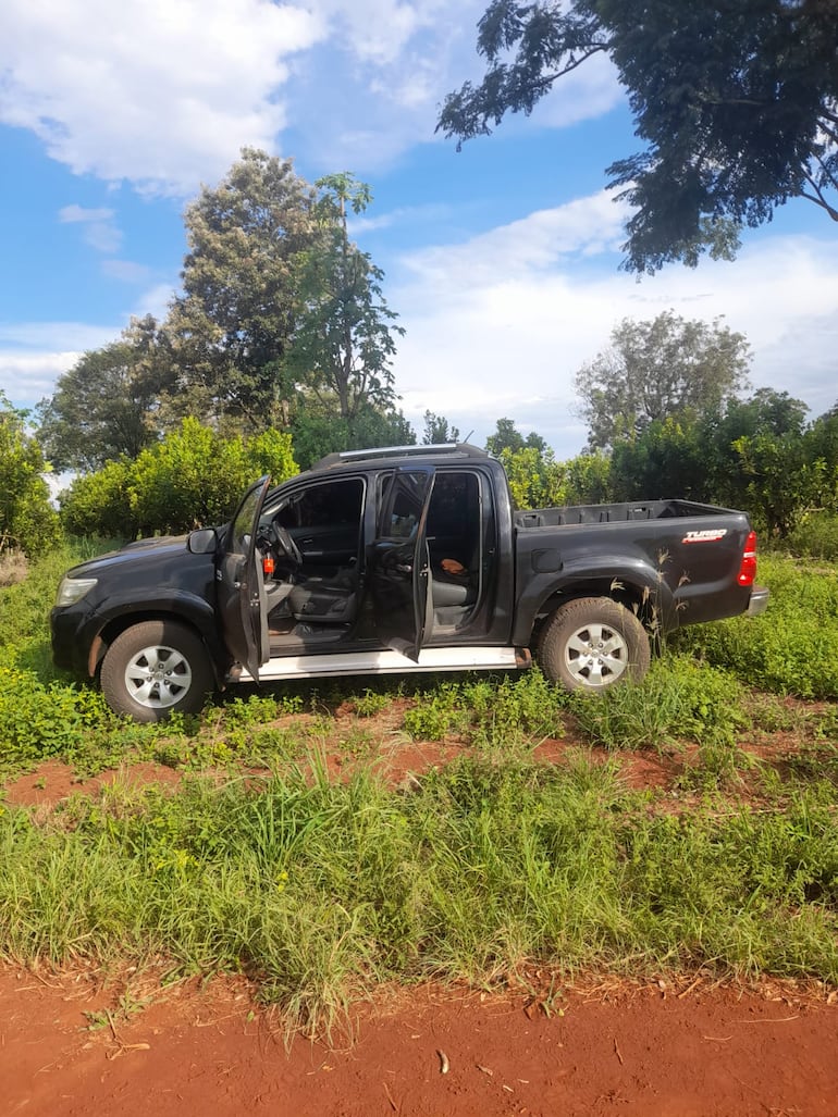 Comerciante sexagenario fue asaltado y lo dejaron esposado en su camioneta en Edelira