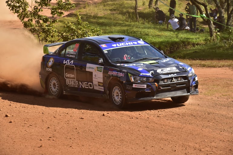 Joel y Gerardo Benítez se ajudicaron la Clase RC2N Pro, con el Mitsubishi Lancer EVO X.