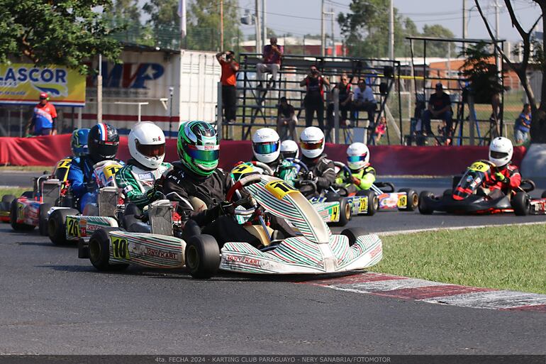 La categoría Rotax Junior Max fue ganada por Alberto Antebi, que subió a lo más alto del podio junto con Giovanni Venzano e Ignacio Wasmosy.
