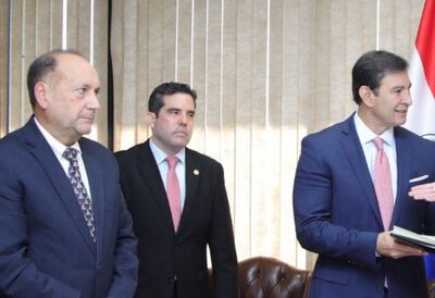 Oscar Salomón, Juan José Antonio Caballero Galeano y Silvio Ovelar.