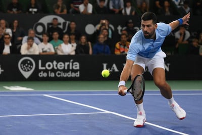 Novak Djokovic se prepara para el Abierto de Australia.