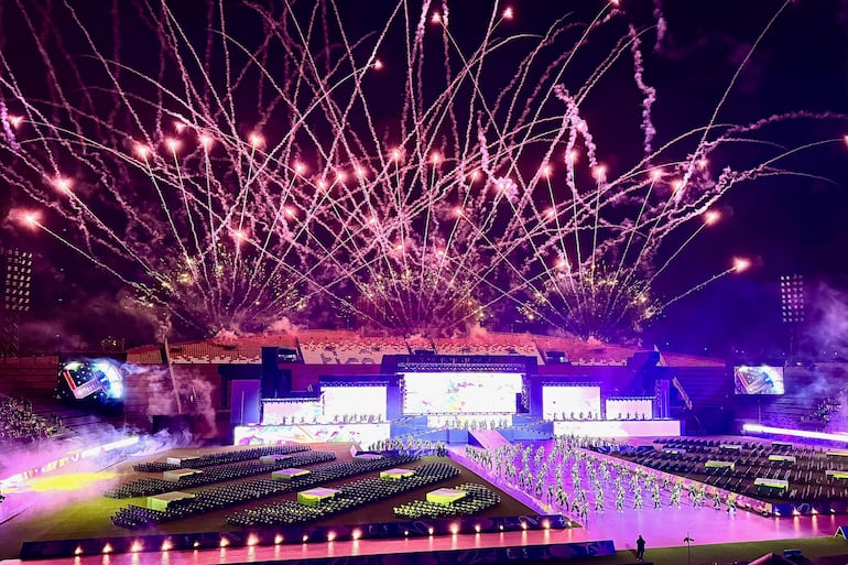 AMDEP9812. ASUNCIÓN (PARAGUAY), 09/08/2025.- Fotografía de la ceremonia de inauguración de los II Juegos Panamericanos Junior ASU 2025 este sábado, en el estadio Defensores del Chaco en Asunción (Paraguay). EFE/Rodrigo Sepulveda
