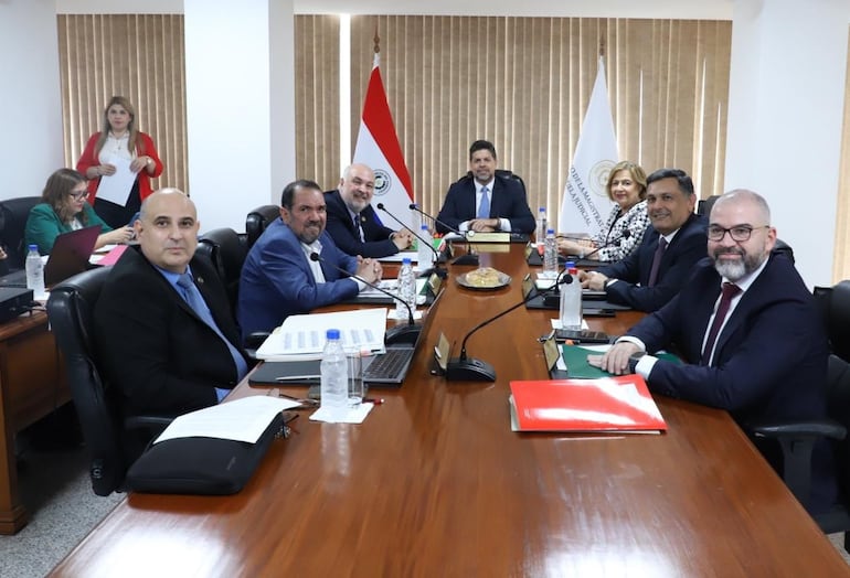 Miembros del Consejo de la Magistratura en la sesión de ayer.