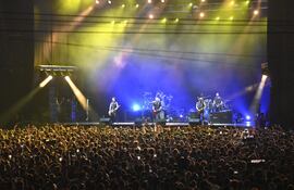 The Offspring revivió toda la nostalgia punk rock de la década del ‘90 y los 2000, atrayendo a una gran cantidad de gente que cantó todas las canciones.