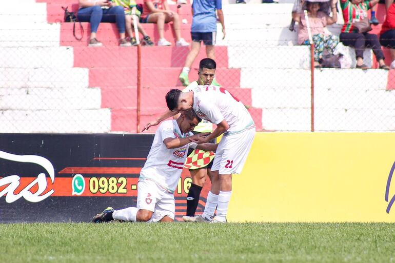 Tembetary derrotó a Colegiales