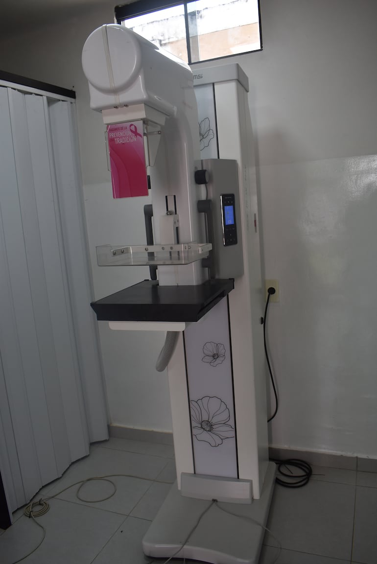 El equipo de mamografía del hospital de Santaní ya está en funcionamiento desde esta semana