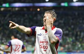 El argentino Pablo Vegetti, futbolista de Cerro Porteño, festeja un gol en el partido frente a Palmeiras por la fecha 5 del Grupo F de la Copa Libertadores 2026 en el estadio Allianz Parque, en Sao Paulo, Brasil.