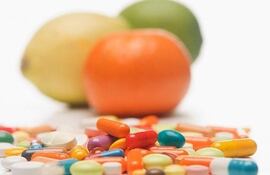 Los micronutrientes son sustancias esenciales que el ser humano requiere en pequeñas cantidades para facilitar las funciones del organismo y mantener la salud, corresponden a las vitaminas y los minerales.