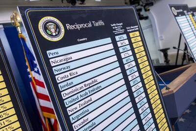 Mañana entra en vigencia la tarifa universal de 10% a los importados en Estados Unidos.