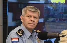 Comisario General Carlos Benítez, comandante de la Policía Nacional.