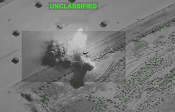 El Ejército de Estados Unidos ejecuta una nueva ronda de ataques contra Irán, con la que buscó seguir degradando la capacidad de Teherán para atacar el transporte marítimo comercial y a los civiles que navegan por el estrecho de Ormuz, según el Comando Central de Estados Unidos. Al menos 14 personas han muerto y otras 78 han resultado heridas en los ataques de Estados Unidos en los últimos dos días contra Irán, informaron este jueves las autoridades sanitarias iraníes.