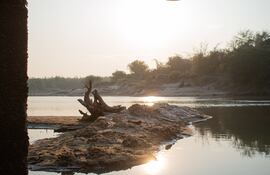 Niveles críticos del río Tebicuary en Iturbe.