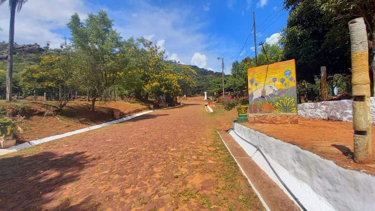 El Kurusu Rape que llega hasta el pie del cerro Yaguarón.