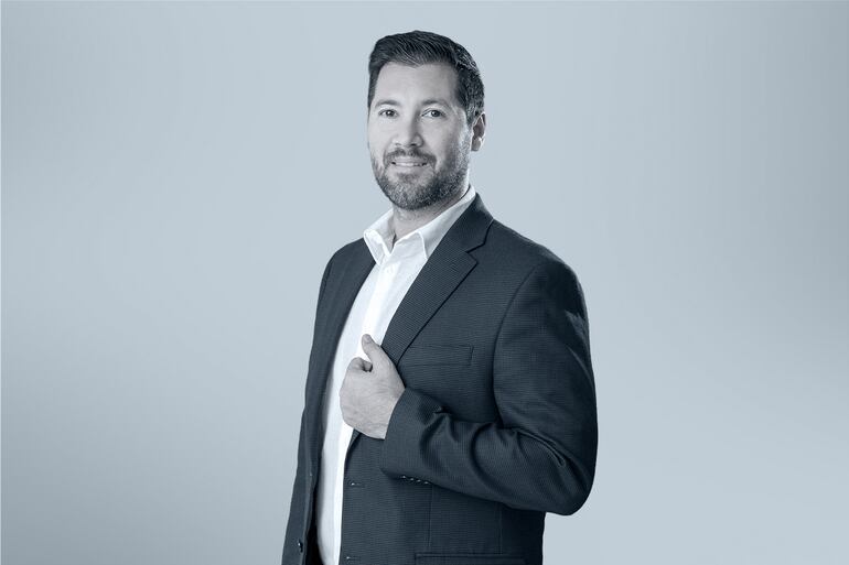 Mag. Ing. Luis López Lafuente, Vicerrector de la UCP.