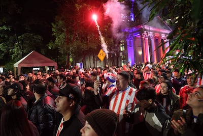 Miles de aficionados de Paraguay acudieron al microcentro de Asunción el viernes último, durante la transmisión de un partido del grupo D del Mundial de la FIFA 2026 entre Estados Unidos y Paraguay en Asunción.