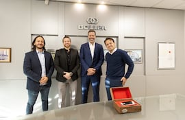 Danilo Yamamoto, es Gerente Financiero de Roche; Fabricio Serrati Campos Cervera, miembro del Directorio de Boller, Benjamín Caballero Bendixsen, GM de Roche para Uruguay y Paraguay; Sebastián Campos Cervera, miembro del Directorio de Boller.