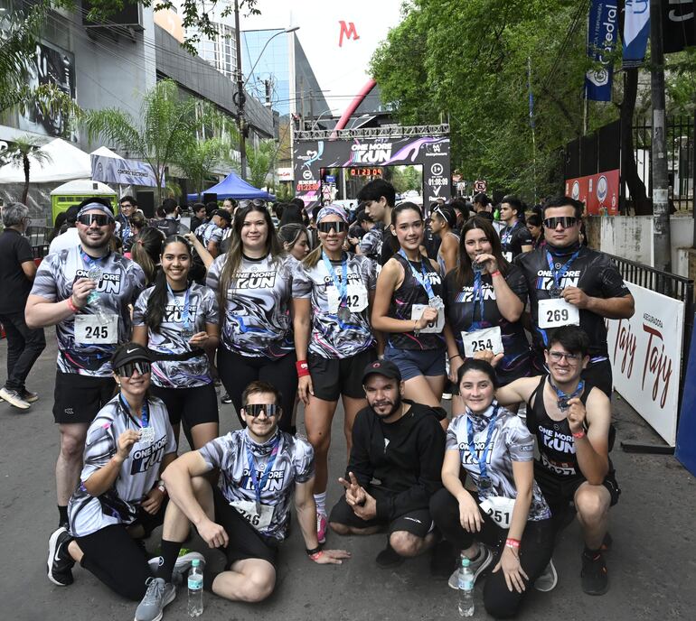 Corrida One More Run,Shopping Villamorra.hoy 26 de octubre del 2025.foto Pedro Gonzalez