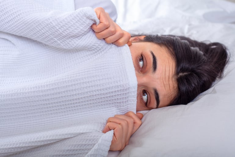 Concepto de genofobia, personas que desean el sexo, pero se paralizan cuando se enfrentan a la posibilidad real de tenerlo.