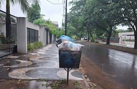 Residuos continúa sin ser retirados en la zona del barrio Mil Viviendas de Ayolas.