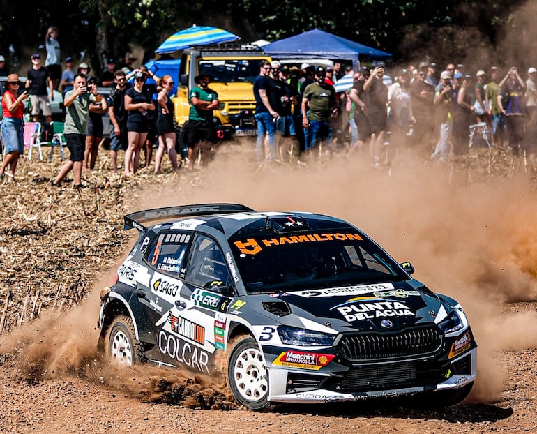 Miguel Baldoni y Gustavo Franchello (Škoda Fabia RS Rally2 #5) apretaron sobre el final y culminaron en el segundo puesto.