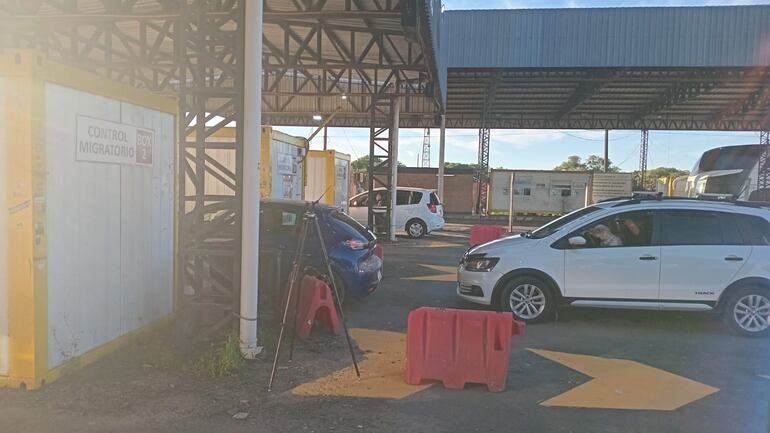Intenso movimiento migratorio por Puerto Falcón, en el marco de la final de la Copa Sudamericana.