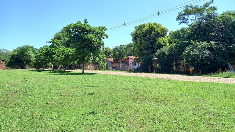 Vista de la Villa San Miguel, de Limpio, desde el predio comunitario.