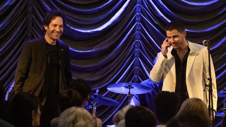 Letras robadas película Paul Rudd Nick Jonas