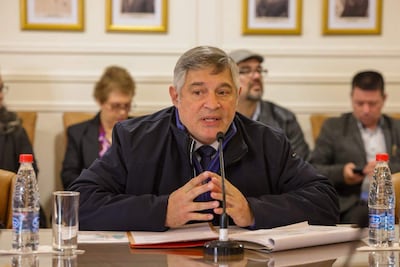 El ministro de Educación, Luis Ramírez, durante su comparecencia ante la comisión especial del Senado que investiga títulos falsos en universidades.