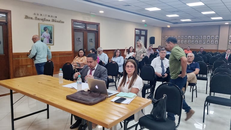 La fiscala Elena Fiore, quien solicitó sobreseimiento definitivo en la audiencia preliminar del caso Essap.