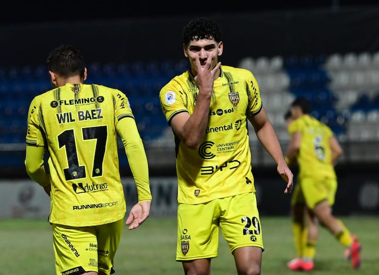 Allan Wlk volvió a convertir pero no le alcanzó a Reco. Su equipo cayó en Villeta por 3-2 ante la "V" azulada.