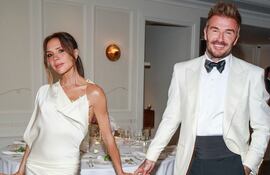 Victoria y David Beckham en una de las celebraciones del cumpleaños número 50 del exfutbolista inglés.