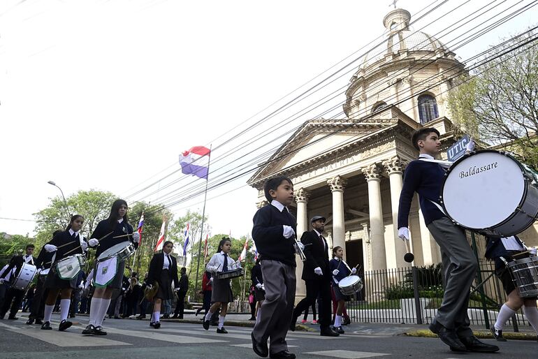 Desfile estudiantil fue la actividad principal. Se desarrolló en la calle Palma de Asunción.