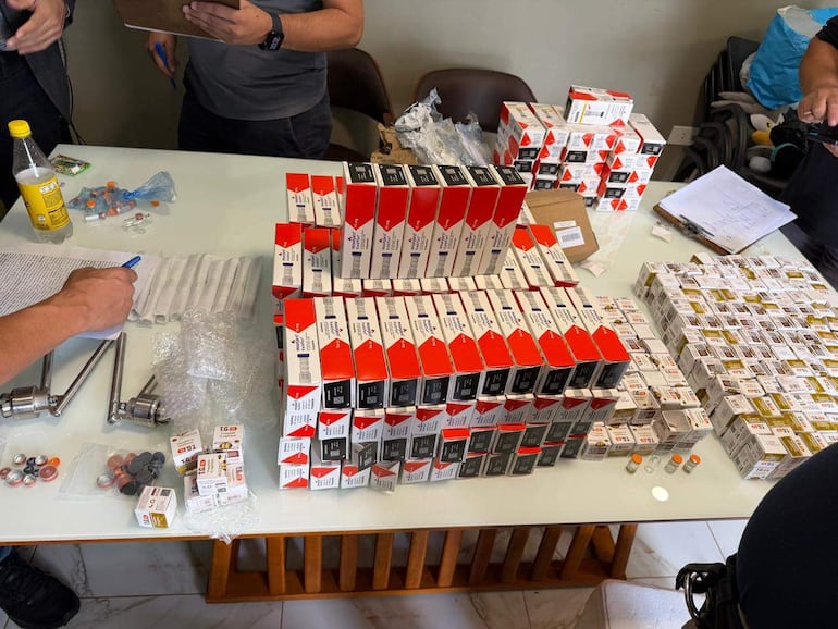 Allanan centros de falsificación de medicamentos para adelgazar en Ciudad del Este