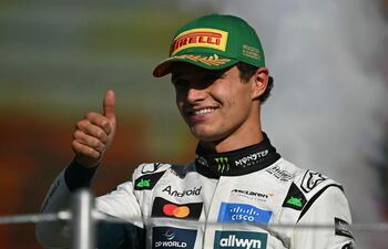 El piloto británico Lando Norris (13/11/1999) se ´quedó con el GP de México y se apoderó de la punta del Mundial.
