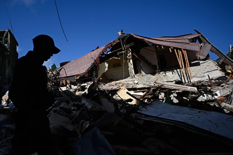 Bolivia envía rescatistas y ayuda humanitaria tras el doble terremoto en Venezuela - Mundo
