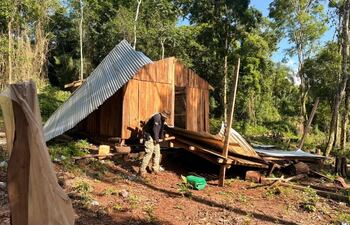 El campamento destruido por los antidrogas en el distrito de Ñacunday.