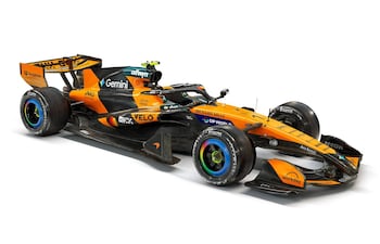 Así luce el McLaren MCL40, que fue presentado este lunes por la escudería papaya, para buscar retener el título de campeón del mundo de contructores y pilotos.