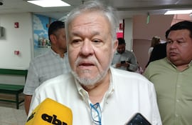El presidente del IPS, Jorge Magno Brítez, durante su visita en Coronel Oviedo.