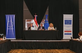 UE