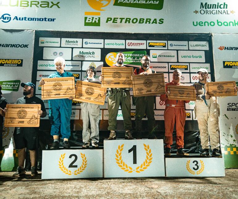 Podio Autocross FL LIGHT: 1) González-Ovando, 2) Salinas y 3) Estigarribia-González.